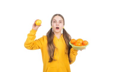 Limonlu neşeli çocuk, limon dolu beyaz vitaminler, detoks.