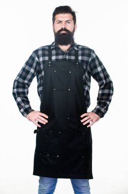 Harika bir sakal stili, harika görünüyor. İş önlüklü zalim adam. Şık saç kesimli sakallı adam. Uzun sakallı ve bıyıklı beyaz bir adam. Berber ya da önlük giyen hippi.