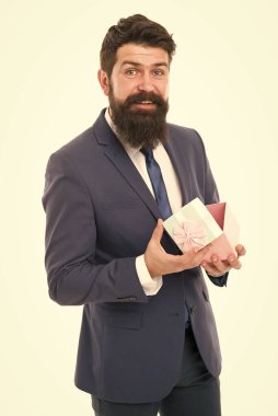 Kendi işim var. Sakallı adamın sevgililer günü hediyesi. Partide resmi takım elbiseli bir iş adamı. Başarı ve ödül. Boks günü. Teslimat şirketi işi. Doğum günün kutlu olsun. iş kurma