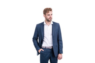 İş adamı kılığındaki başarılı iş adamı beyaz ve resmi kıyafetlerle izole edilmiş.