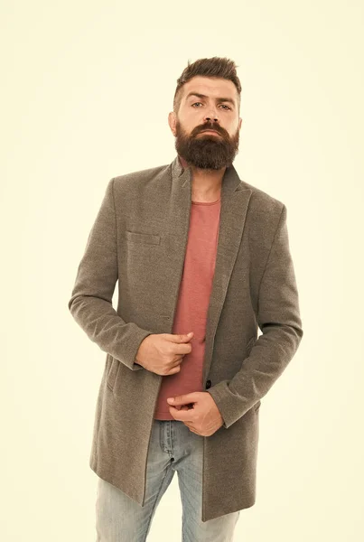 Ich bevorzuge einen lässigen Stil. Stylisches, lässiges Outfit. Herrenmode und Modekonzept. Bärtige Hipster stylische modische Jacke. Der Mann trägt lässige Jacke. Beratung des Stylisten. Männlicher Kleiderschrank. Modernes Outfit — Stockfoto