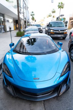 Los Angeles, Kaliforniya ABD - 14 Nisan 2021: McLaren Otomotiv Şirketi 720S supercar front view.