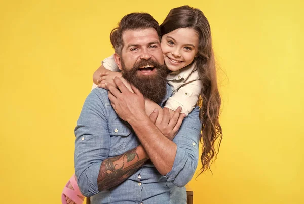Father and happy little daughter having fun, joyful moment concept — Stock Photo, Image