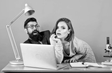 Özel ders. Öğretmenle flört etmek. Öğrenci şehvetli seksi kız ve deneyimli öğretmen. Zevk öğretiyorum. Onu cinsel olarak heyecanlandırıyor. Olgun öğretmen ve çekici öğrenci. Kışkırtma kavramı