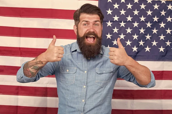 Freedom is the best. 4 of july independence day. bearded man celebrate freedom. Patriotic education. legal system in America. businessman at american flag. Forward. Independence day public holiday — Stock Photo, Image
