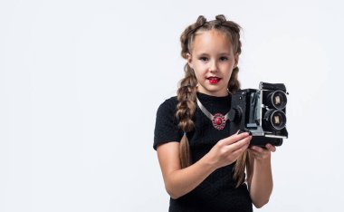 Mükemmel bir çocuk fotoğrafı. Mutlu çocukluk. güzellik ve moda.