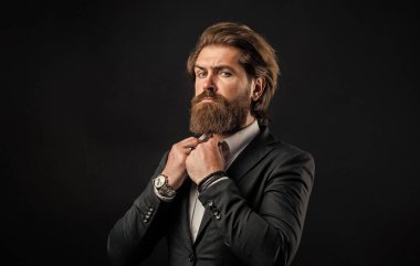 Modern başarılı erkek iş kariyerini temsil etmek, düğün günü konsepti