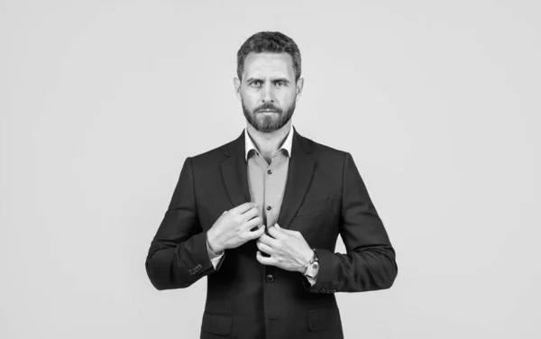 Chefe de negócios confiante ou advogado na jaqueta, moda masculina — Fotografia de Stock