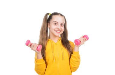 Dambılı mutlu genç kız. Spor ve spor. Koltuk değnekleriyle çocuk eğitimi. çocukluk sağlığı.