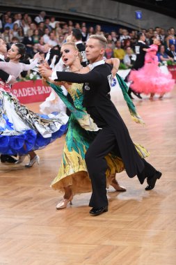 Balo salonu dans çift, Dans Yarışması'nda