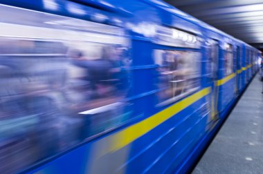 Tren hareket