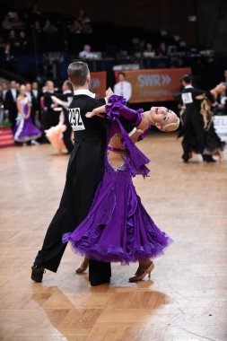 Balo salonu dans çift, Dans Yarışması'nda