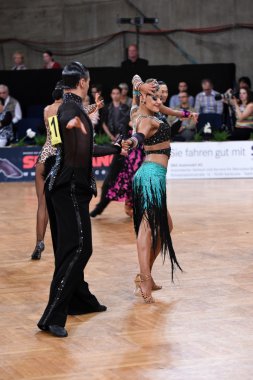 Yarışmada dans latin Amerika Çift