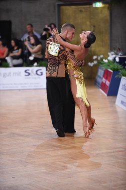 Yarışmada dans latin Amerika Çift