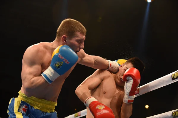 Série mundial de boxe: Ucrânia Otamans vs China Dragons — Fotografia de Stock