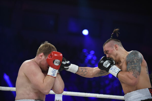 Boxing fight for WBO Inter-Continental cruiserweight title