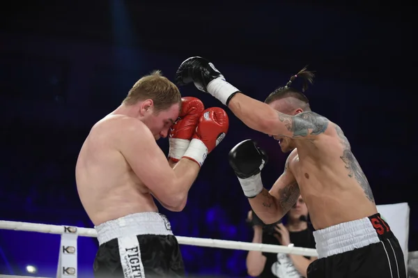 ボクシング wbo インター コンチネンタル クルーザー級タイトルのために戦う — ストック写真