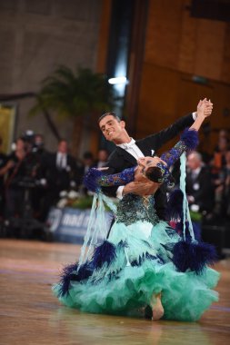 Balo salonu dans çift, Dans Yarışması'nda 