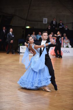 Balo salonu dans çift, Dans Yarışması'nda 