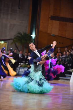 Balo salonu dans çift, Dans Yarışması'nda 