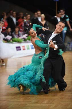 Yarışmada dans balo salonu dans çift