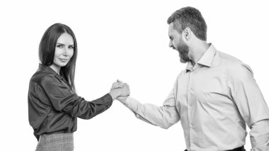 İş rekabeti. Bilek güreşinde yarışan iki iş adamı beyaza izole edilmiş. Ofiste karşılaşma. İş rakipleri bilek güreşi yapıyor. Liderlik için rekabet. güçlü lider.