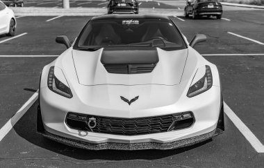 Chicago, Illinois, ABD - 08 Eylül 2024: Chevrolet Corvette C7 Chevy spor araba, ön görüş. Chevy spor araba. Chevrolet Corvette C7 arabası. Chicago 'da Chevrolet Corvette C7