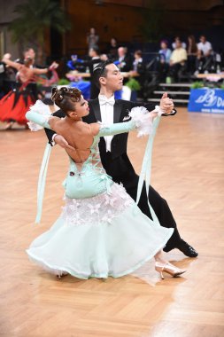 Yarışmada dans balo salonu dans çift