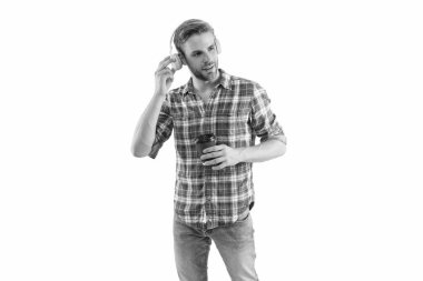 Milenyum adamı kulaklıkla müzik dinler. Müzik ve kahve molası. Sabah müziği rutini. Müzik kulaklıklarıyla ses dinleyen adam. Beyaz tenli bir adam izole edilmiş. Öğrenci çocuk sesi dinle.