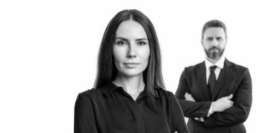 İş ortağı beyazla izole edilmiş. Takım elbiseli iki iş adamı. İş ekibi çalışması ve işbirliği. Ortaklık kavramı. Ortak takımı. Başarılı ortaklık. İş ekibi başarısı. ekonomik başarı.