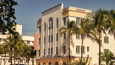 Art Deco. Miami sahilinin modern binası. Okyanus yolculuğu. Ocean Drive 'daki Miami South Beach. Art Deco mimarisi. Mimari bina. Art deco mimari bölgesi.