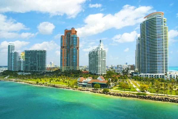 Aerial view of South Miami Beach, park  and skycrappers — Stock Photo, Image