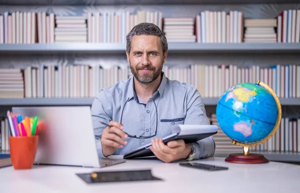 Öğretmenler gününde öğretmenlik, öğretmenlik, öğretim ve öğrenim..