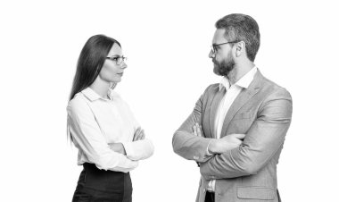 Resmi takım elbiseli iki iş adamı. Hırslı iş adamları destek veriyor. Profesyonel iş lideri ve menajeri. Başarılı iş adamları. İş arkadaşları beyazları izole ediyor. yönetim kararları.