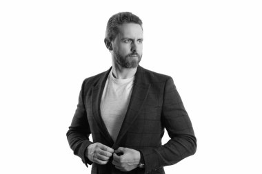 Moda ceketi. Sıradan erkek giyim kuşamında şık bir iş adamı. İnsan işadamı beyazda izole edilmiş. Ceketli bir iş adamı. Yakışıklı adam için erkek giyimi. Şirket işadamı.