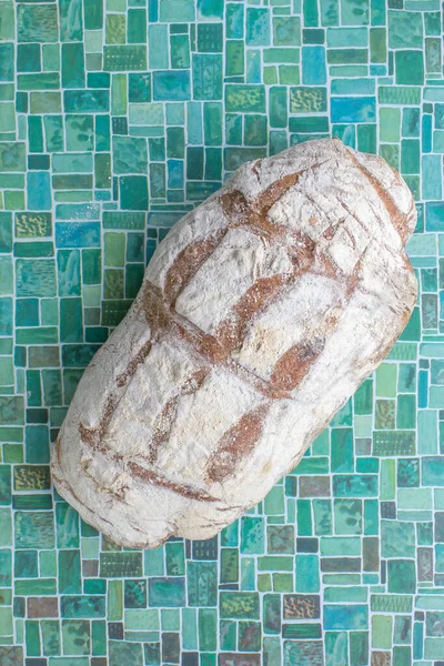 Pane Fatto Casa Sulla Griglia Nera — Foto Stock