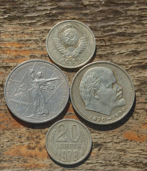 Два Радянські Залізні Рублі Радянські Монети Дерев Яному Фоні — стокове фото
