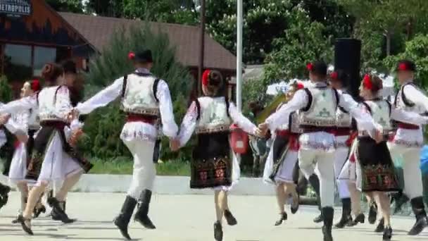 Moldavia Cahul 2021 Niños Niñas Realizan Calle Baile Nacional Moldavo — Vídeo de stock