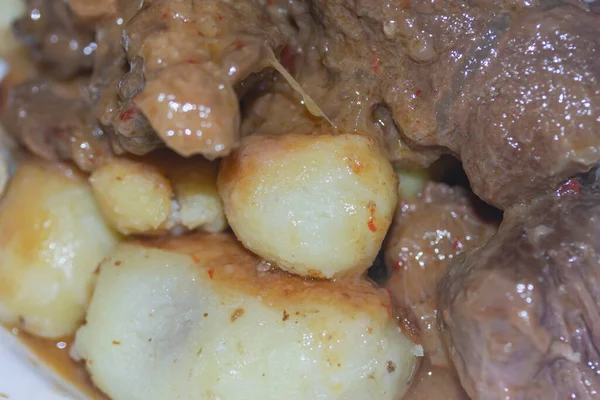 Блюдо Молодой Картошки Козьего Мяса Крупным Планом — стоковое фото