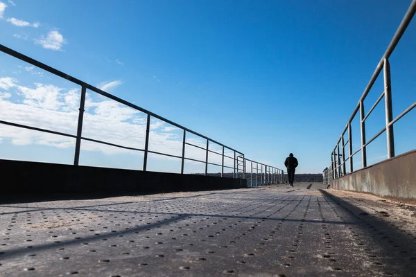 Seebrücke am Meer und Himmel — Stockfoto