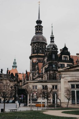 Kutsal Üçlü 'nün Dresden Katedrali ya da Hofkirche, Dresden Şatosu