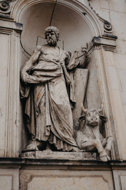 Kutsal Üçleme Katedrali, Dresden.