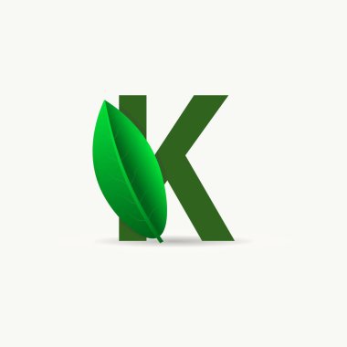 Yapraklı K harfi eko logosu. Doğa posterleri için vektör yazı tipi, çevre dostu amblem, vegan kimlik, bitkisel ve botanik kartları vs..
