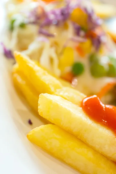 French Fries Salad — Stock Photo, Image
