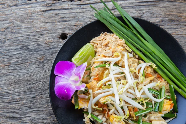 Thai Gebratene Nudeln Mit Garnelen Pad Thai — Stockfoto