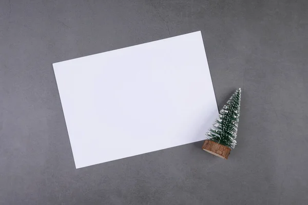 Natale Composizione Decorazione Con Albero Pino Bianco Cartolina Mockup Sfondo — Foto Stock