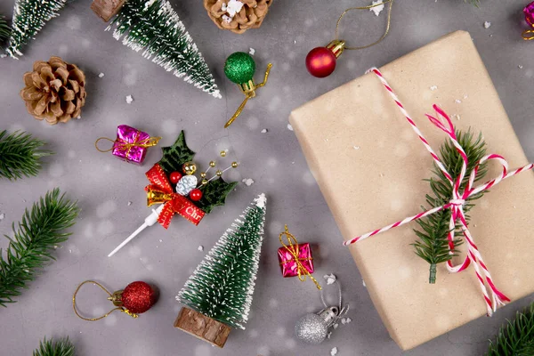 Kerstvakantie Compositie Met Geschenkdoos Sneeuw Decoratie Nieuwjaar Kerstmis Jubileum Met — Stockfoto