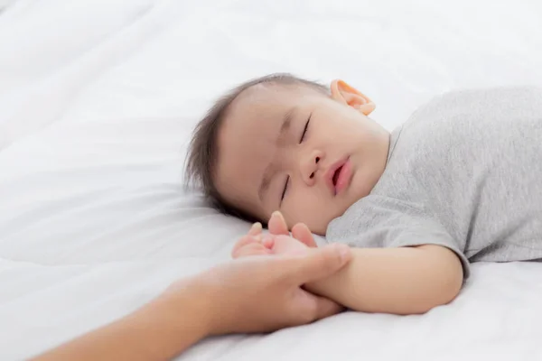 Young Asian Mother Touch Hand Little Baby Girl Tender Bed — Stock Photo, Image