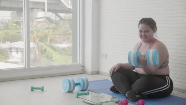 Jeune Femme Asiatique Graisse Dans Exercice Activité Vêtements Sport Avec — Video