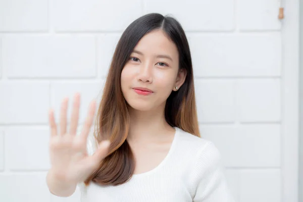 Bela Jovem Asiático Mulher Confiante Gesto Dizer Saudação Com Acenando — Fotografia de Stock